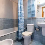 公寓 2 Bedroom Stunning In 托雷莫利诺斯