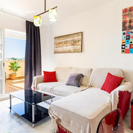 Lägenhet Nice Apartment In Torremolinos With Wifi *