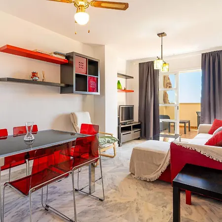 Awesome In Торремолинос