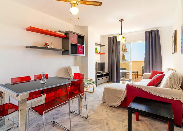 Awesome In Торремолинос